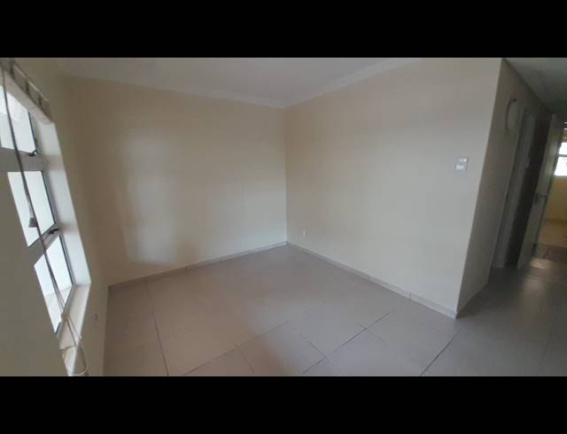2 BEDROOM APARTMENT FOR SALE IN UMHLANGA RIDGE